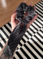 Jedwabna gumka do włosów scrunchie - obrazek 2