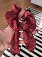 Jedwabna gumka do włosów scrunchie - obrazek 2
