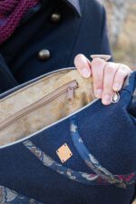 Torebka półokrągła z krawatem - granatowa, duża - upcykling - obrazek 5