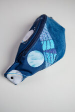 Saszetka dziecięca kosmos - nerka z upcyklingu dla dziecka - obrazek 2
